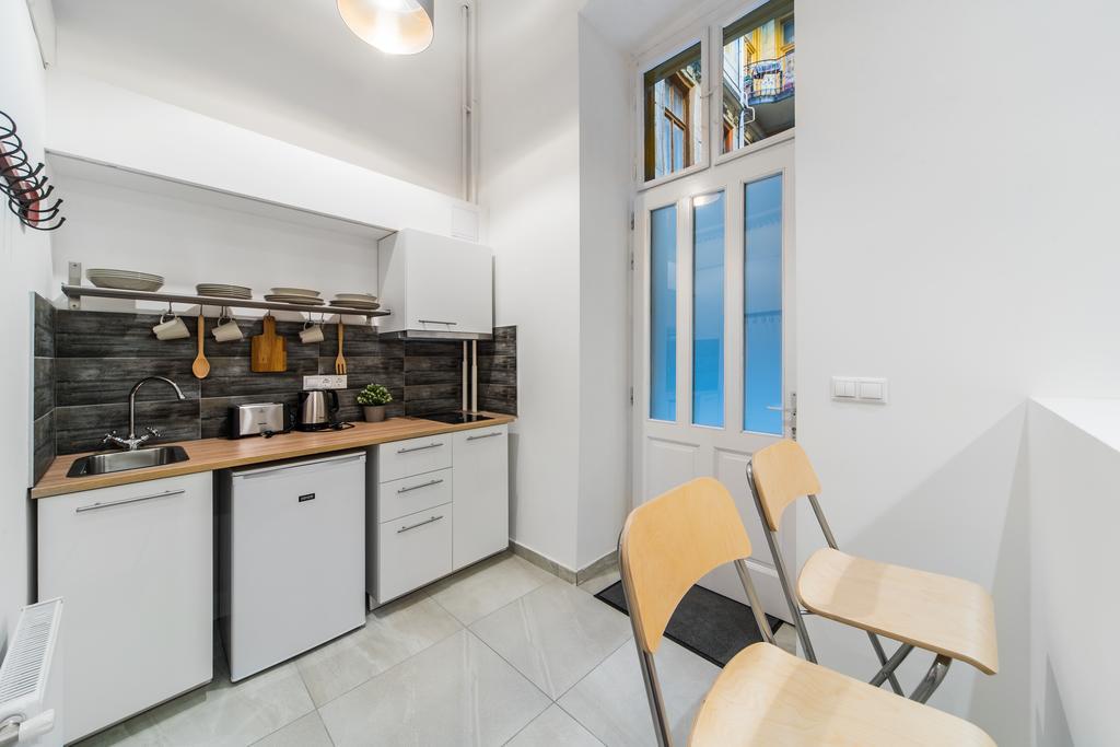 Astoria Airconed Apartments Budapest Exterior photo